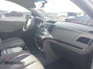 ✅ 2012 Toyota Sienna XLE AAS • VIN: 5TDYK3DC4CS186081 • Lot: 42481131. Wystawiony na IAAI z przebiegiem 187 849 mil. Bezpłatny archiwum sprzedaży aukcyjnych z USA i szczegółowy raport historii pojazdu na DreamBid. Zdjęcie 5.