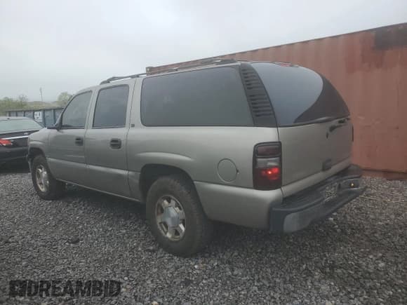 ✅ 2002 Chevrolet Suburban LT • VIN: 1GNEC16Z12J265815 • Лот: 51673315. Опубликован ранее на Copart с пробегом 305 599 миль. Бесплатный доступ к архиву аукционных продаж из США и подробный отчёт об истории автомобиля на DreamBid. Изображение 2.