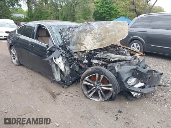 ✅ 2019 BMW 4 Series 430i xDrive • VIN: WBA4J3C55KBL09264 • Lot: 42229455. Listed on IAAI with 38,386 mi. Free auction sales archive from the USA and detailed vehicle history report at DreamBid. Image 1.