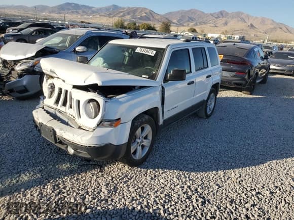 ✅ 2016 Jeep Patriot Sport • VIN: 1C4NJPBB0GD600577 • Lot: 76349474. Listed on Copart with 111,484 mi. Free auction sales archive from the USA and detailed vehicle history report at DreamBid. Image 1.