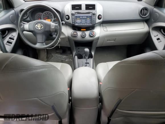 ✅ 2011 Toyota RAV4 • VIN: 2T3JF4DV6BW154565 • Lot: 92179535. Listed on Copart with 201,733 mi. Free auction sales archive from the USA and detailed vehicle history report at DreamBid. Image 8.