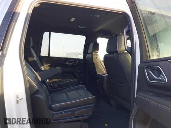 ✅ 2023 Chevrolet Suburban Premier • VIN: 1GNSKFKD4PR540034 • Lot: 43798357. Listed on IAAI with 62,961 mi. Free auction sales archive from the USA and detailed vehicle history report at DreamBid. Image 8.