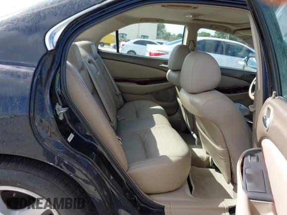 ✅ 2002 Acura TL • VIN: 19UUA566X2A052337 • Lot: 43377248. Listed on IAAI with 154,065 mi. Free auction sales archive from the USA and detailed vehicle history report at DreamBid. Image 8.