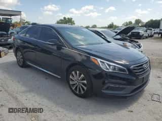 2015 Hyundai Sonata Sport z VIN 5NPE34AF8FH101628, wystawiony jako Copart lot #64240665 z przebiegiem 157 021 mil mil oraz Szkoda całkowita • Salvage title. Historia ofert i sprzedaży dostępna na DreamBid. Obrazek 4.