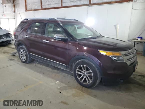 ✅ 2011 Ford Explorer XLT • VIN: 1FMHK8D85BGA17801 • Lot: 92806455. Wystawiony na Copart z przebiegiem 298 184 mil. Bezpłatny archiwum sprzedaży aukcyjnych z USA i szczegółowy raport historii pojazdu na DreamBid. Zdjęcie 4.