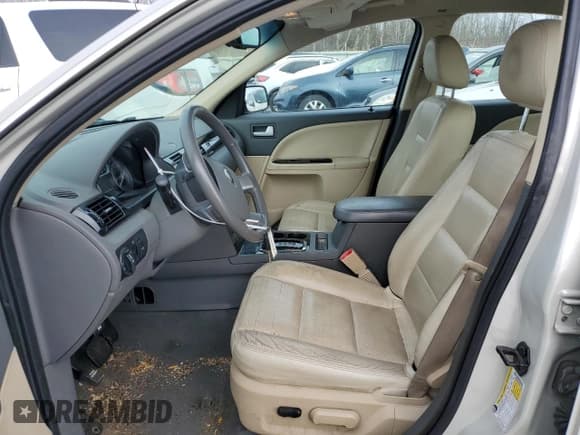 ✅ 2008 Mercury Sable • VIN: 1MEHM40WX8G612680 • Lot: 84397804. Wystawiony na Copart z przebiegiem 188 103 mil. Bezpłatny archiwum sprzedaży aukcyjnych z USA i szczegółowy raport historii pojazdu na DreamBid. Zdjęcie 7.