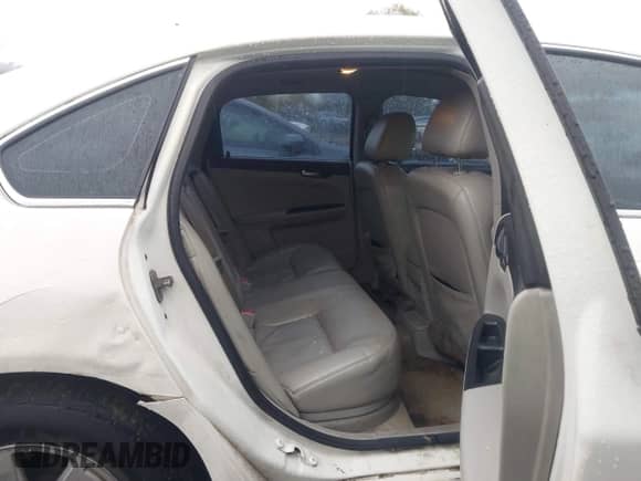 2009 Chevrolet Impala LT z VIN 2G1WT57K891278662, wystawiony jako IAAI lot #43505685 z przebiegiem 182 274 mil mil oraz . Historia ofert i sprzedaży dostępna na DreamBid. Obrazek 8.