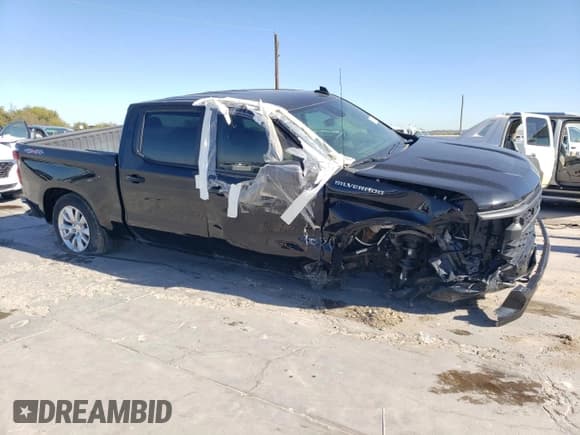 ✅ 2024 Chevrolet Silverado 1500 Custom • VIN: 1GCPDBEK1RZ116972 • Lot: 81566254. Wystawiony na Copart z przebiegiem 2 841 mil. Bezpłatny archiwum sprzedaży aukcyjnych z USA i szczegółowy raport historii pojazdu na DreamBid. Zdjęcie 4.