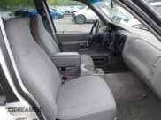 ✅ 2001 Ford Explorer XLS • VIN: 1FMZU72EX1ZA08838 • Lot: 42140302. Listed on IAAI with 166,928 mi. Free auction sales archive from the USA and detailed vehicle history report at DreamBid. Image 5.