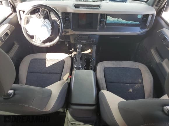 ✅ 2022 Ford Bronco Wildtrak • VIN: 1FMEE5DPXNLA92585 • Лот: 85522435. Опубликован ранее на Copart с пробегом 58 040 миль. Бесплатный доступ к архиву аукционных продаж из США и подробный отчёт об истории автомобиля на DreamBid. Изображение 8.