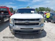 ✅ 2008 Chevrolet Silverado 2500HD 1LT • VIN: 1GCHC23648F108250 • Lot: 42503346. Wystawiony na IAAI z przebiegiem 306 258 mil. Bezpłatny archiwum sprzedaży aukcyjnych z USA i szczegółowy raport historii pojazdu na DreamBid. Zdjęcie 12.