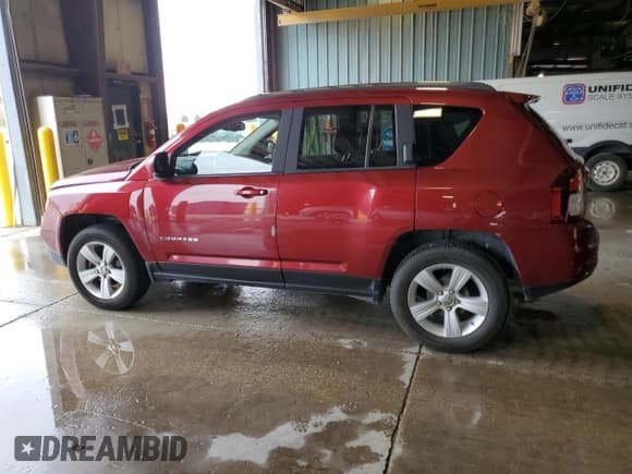 ✅ 2014 Jeep Compass Latitude • VIN: 1C4NJCEB4ED912421 • Lot: 86808515. Wystawiony na Copart z przebiegiem 118 386 mil. Bezpłatny archiwum sprzedaży aukcyjnych z USA i szczegółowy raport historii pojazdu na DreamBid. Zdjęcie 2.