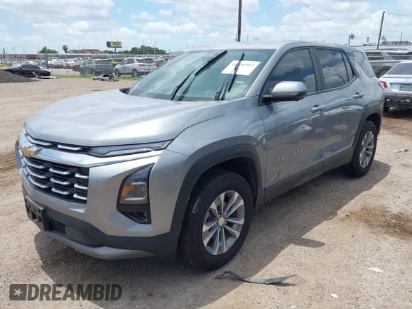 ✅ 2025 Chevrolet Equinox FWD LT • VIN: 3GNAXHEG8SL136412 • Lot: 42456987. Wystawiony na IAAI z przebiegiem 4 692 mil. Bezpłatny archiwum sprzedaży aukcyjnych z USA i szczegółowy raport historii pojazdu na DreamBid. Zdjęcie 2.