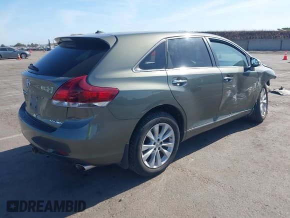 ✅ 2013 Toyota Venza LE • VIN: 4T3BA3BBXDU040058 • Лот: 42359550. Опубликован ранее на IAAI с пробегом 189 678 миль. Бесплатный доступ к архиву аукционных продаж из США и подробный отчёт об истории автомобиля на DreamBid. Изображение 4.