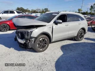 ✅ 2025 Kia Sorento S • VIN: 5XYRL4JC8SG312868 • Lot: 87129755. Listed on Copart with 13,505 mi. Free auction sales archive from the USA and detailed vehicle history report at DreamBid. Image 1.