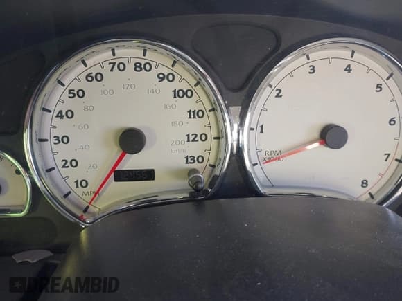 ✅ 2005 Saturn VUE • VIN: 5GZCZ53495S859628 • Lot: 41261997. Wystawiony na IAAI z przebiegiem 124 561 mil. Bezpłatny archiwum sprzedaży aukcyjnych z USA i szczegółowy raport historii pojazdu na DreamBid. Zdjęcie 7.