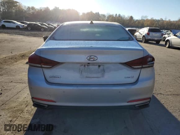 ✅ 2015 Hyundai Genesis 3.8L • VIN: KMHGN4JE2FU075121 • Лот: 89475755. Опубликован ранее на Copart с пробегом 172 152 миль. Бесплатный доступ к архиву аукционных продаж из США и подробный отчёт об истории автомобиля на DreamBid. Изображение 6.