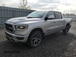 2019 Ram 1500 Rebel z VIN 1C6SRFLT6KN746585, wystawiony jako Copart lot #72050755 z przebiegiem 181 070 mil mil oraz Czysty tytuł • Clean title. Historia ofert i sprzedaży dostępna na DreamBid. Obrazek 1.