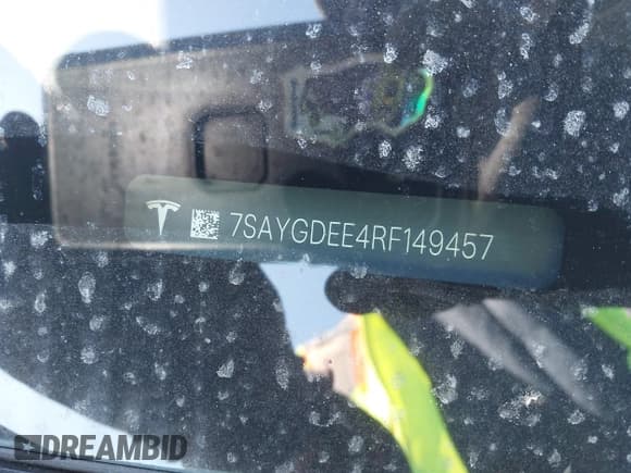 ✅ 2024 Tesla Model Y Long Range • VIN: 7SAYGDEE4RF149457 • Lot: 41700922. Wystawiony na IAAI z przebiegiem Nie podano. Bezpłatny archiwum sprzedaży aukcyjnych z USA i szczegółowy raport historii pojazdu na DreamBid. Zdjęcie 9.