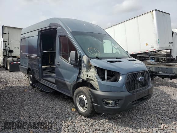 ✅ 2020 Ford Transit Cargo • VIN: 1FTBR3X82LKB28115 • Lot: 80460395. Listed on Copart with Not provided. Free auction sales archive from the USA and detailed vehicle history report at DreamBid. Image 4.