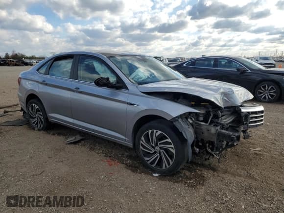 ✅ 2020 Volkswagen Jetta SEL • VIN: 3VWE57BU9LM082745 • Лот: 90603335. Опубликован ранее на Copart с пробегом Не указан. Бесплатный доступ к архиву аукционных продаж из США и подробный отчёт об истории автомобиля на DreamBid. Изображение 4.