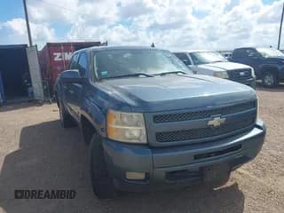 ✅ 2011 Chevrolet Silverado 1500 LT • VIN: 3GCPKSE35BG369751 • Lot: 43426023. Wystawiony na IAAI z przebiegiem 201 500 mil. Bezpłatny archiwum sprzedaży aukcyjnych z USA i szczegółowy raport historii pojazdu na DreamBid. Zdjęcie 6.