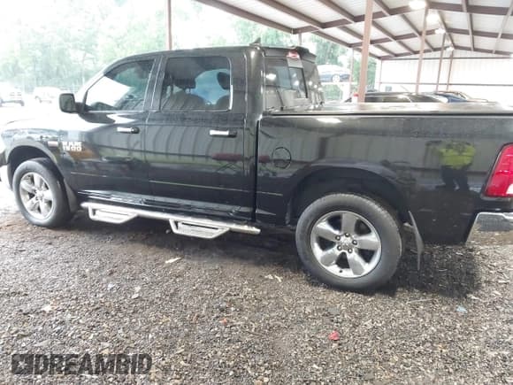 ✅ 2017 Ram 1500 Big Horn • VIN: 1C6RR7LT9HS531698 • Lot: 42381862. Wystawiony na IAAI z przebiegiem 78 498 mil. Bezpłatny archiwum sprzedaży aukcyjnych z USA i szczegółowy raport historii pojazdu na DreamBid. Zdjęcie 14.