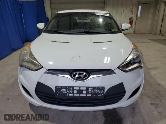 ✅ 2013 Hyundai Veloster w/Black Int • VIN: KMHTC6AD5DU093665 • Lot: 83875924. Wystawiony na Copart z przebiegiem 127 475 mil. Bezpłatny archiwum sprzedaży aukcyjnych z USA i szczegółowy raport historii pojazdu na DreamBid. Zdjęcie 5.