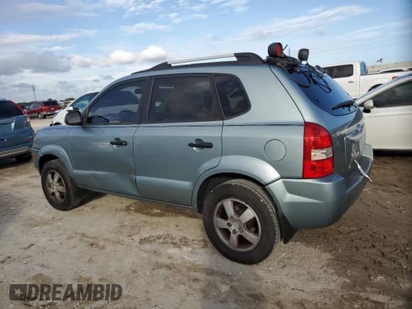 2008 Hyundai Tucson GLS with VIN KM8JM12B98U734567, listed as a Copart auction lot 79539044 with 193,738 mi miles and Salvage title. Bid and sale history available at DreamBid. Image 2.