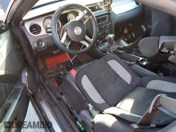 ✅ 2012 Ford Mustang Premium • VIN: 1ZVBP8AMXC5205544 • Lot: 91393035. Listed on Copart with 232,219 mi. Free auction sales archive from the USA and detailed vehicle history report at DreamBid. Image 8.