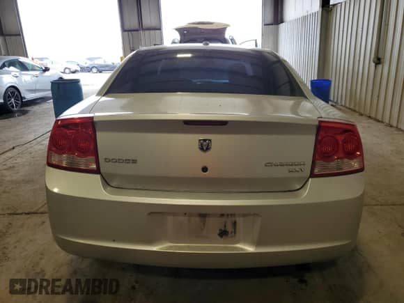 2010 Dodge Charger SXT с VIN 2B3CA3CV4AH231131, выставлен на аукционе Copart как лот 74116564 с пробегом Не указан миль и Списание • Salvage title. История ставок и продаж доступна на DreamBid. Изображение 6.