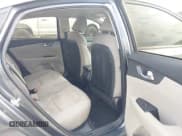 ✅ 2021 Kia Forte LXS • VIN: 3KPF24AD8ME332004 • Lot: 42069968. Wystawiony na IAAI z przebiegiem 74 758 mil. Bezpłatny archiwum sprzedaży aukcyjnych z USA i szczegółowy raport historii pojazdu na DreamBid. Zdjęcie 8.