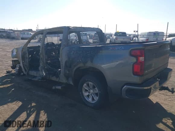 ✅ 2019 Chevrolet Silverado 1500 LT • VIN: 1GCPYDEK0KZ328333 • Lot: 41480622. Wystawiony na IAAI z przebiegiem Nie podano. Bezpłatny archiwum sprzedaży aukcyjnych z USA i szczegółowy raport historii pojazdu na DreamBid. Zdjęcie 3.