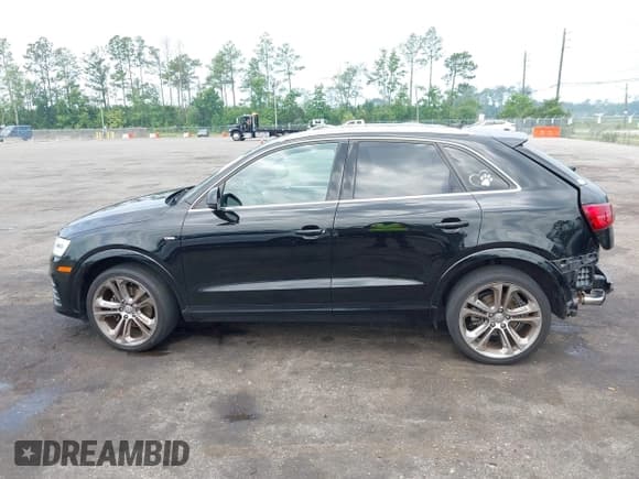 ✅ 2017 Audi Q3 Prestige • VIN: WA1GCCFS9HR005523 • Lot: 42573661. Listed on IAAI with 128,154 mi. Free auction sales archive from the USA and detailed vehicle history report at DreamBid. Image 15.