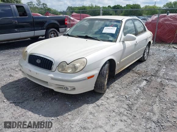 2004 Hyundai Sonata GLS с VIN KMHWF35H54A014853, выставлен на аукционе IAAI как лот 42083815 с пробегом 95 836 миль миль и . История ставок и продаж доступна на DreamBid. Изображение 2.