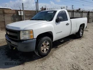✅ 2011 Chevrolet Silverado 1500 Work Truck • VIN: 1GCNCPEX8BZ438257 • Lot: 82369885. Listed on Copart with 267,050 mi. Free auction sales archive from the USA and detailed vehicle history report at DreamBid. Image 1.