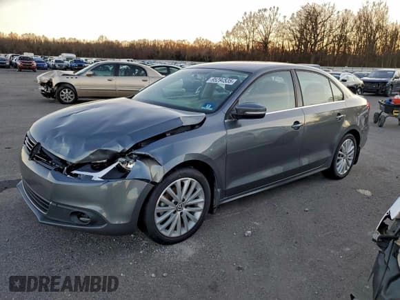 ✅ 2012 Volkswagen Jetta SEL • VIN: 3VWLP7AJ6CM307194 • Lot: 95294535. Listed on Copart with 98,464 mi. Free auction sales archive from the USA and detailed vehicle history report at DreamBid. Image 1.