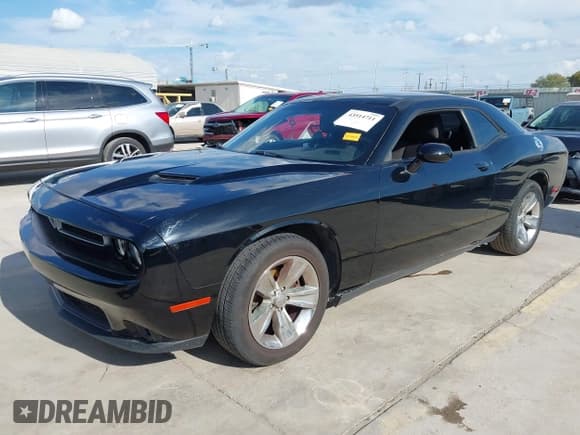 ✅ 2017 Dodge Challenger SXT • VIN: 2C3CDZAG7HH548784 • Lot: 43514711. Listed on IAAI with 75,484 mi. Free auction sales archive from the USA and detailed vehicle history report at DreamBid. Image 2.