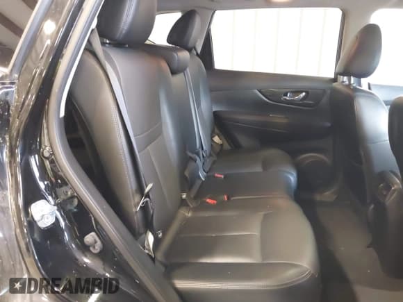 ✅ 2018 Nissan Rogue S • VIN: JN8AT2MV7JW342349 • Lot: 42860138. Wystawiony na IAAI z przebiegiem 72 497 mil. Bezpłatny archiwum sprzedaży aukcyjnych z USA i szczegółowy raport historii pojazdu na DreamBid. Zdjęcie 8.