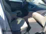 2017 Hyundai Tucson SE z VIN KM8J33A46HU326500, wystawiony jako IAAI lot #43413958 z przebiegiem 114 688 mil mil oraz . Historia ofert i sprzedaży dostępna na DreamBid. Obrazek 5.