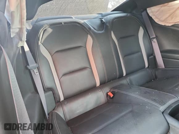 ✅ 2017 Chevrolet Camaro 2LT • VIN: 1G1FD1RS2H0126969 • Lot: 81136195. Wystawiony na Copart z przebiegiem 87 782 mil. Bezpłatny archiwum sprzedaży aukcyjnych z USA i szczegółowy raport historii pojazdu na DreamBid. Zdjęcie 10.