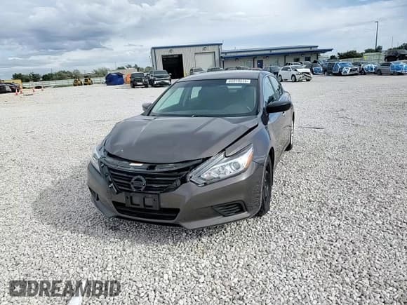 ✅ 2017 Nissan Altima SR • VIN: 1N4AL3AP8HN307977 • Lot: 85919515. Listed on Copart with 109,249 mi. Free auction sales archive from the USA and detailed vehicle history report at DreamBid. Image 14.