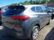✅ 2019 Hyundai Tucson SE • VIN: KM8J23A40KU962727 • Lot: 43103436. Wystawiony na IAAI z przebiegiem 95 441 mil mil. Skorzystaj z bezpłatnego archiwum sprzedaży aukcyjnych z USA i zobacz szczegółowy raport historii pojazdu na DreamBid. Zdjęcie 4.