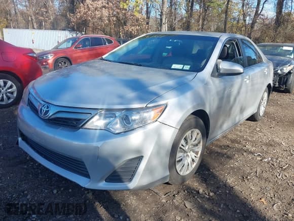✅ 2012 Toyota Camry LE • VIN: 4T1BF1FK4CU024428 • Lot: 43768458. Listed on IAAI with 328,184 mi. Free auction sales archive from the USA and detailed vehicle history report at DreamBid. Image 2.