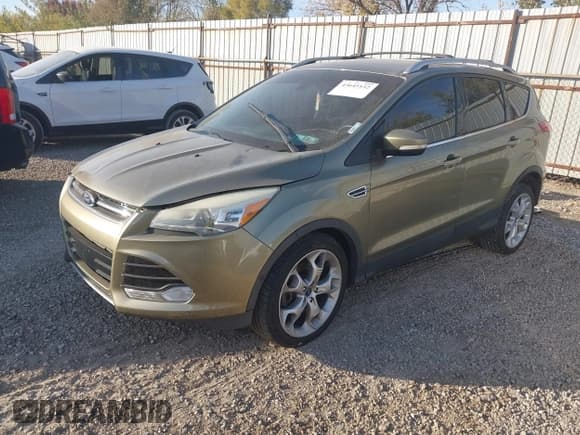 ✅ 2013 Ford Escape Titanium • VIN: 1FMCU9J90DUC83920 • Lot: 43645132. Wystawiony na IAAI z przebiegiem 157 119 mil. Bezpłatny archiwum sprzedaży aukcyjnych z USA i szczegółowy raport historii pojazdu na DreamBid. Zdjęcie 17.