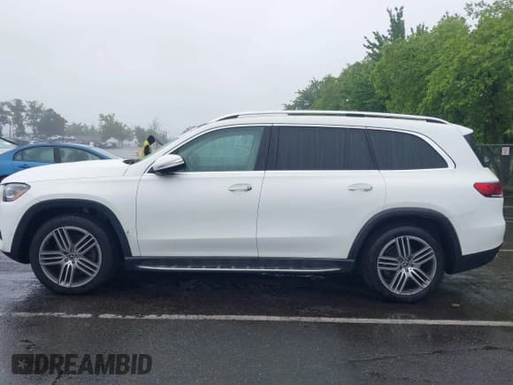 ✅ 2022 Mercedes-Benz GLS 450 • VIN: 4JGFF5KEXNA656170 • Lot: 42438734. Listed on IAAI with 48,411 mi. Free auction sales archive from the USA and detailed vehicle history report at DreamBid. Image 14.