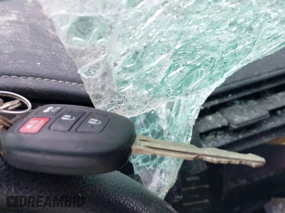 2015 Toyota Camry LE with VIN 4T4BF1FK7FR512959, listed as a IAAI auction lot 43133789 with 109,782 mi miles and . Bid and sale history available at DreamBid. Image 11.