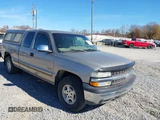 2002 Chevrolet Silverado 1500 LS with VIN 2GCEK19T421197667, listed as a IAAI auction lot 43621046 with 215,058 mi miles and . Bid and sale history available at DreamBid. Image 1.
