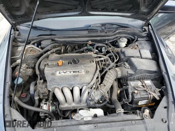 ✅ 2004 Honda Accord LX • VIN: 1HGCM56344A015795 • Лот: 84393305. Опубликован ранее на Copart с пробегом 216 021 миль. Бесплатный доступ к архиву аукционных продаж из США и подробный отчёт об истории автомобиля на DreamBid. Изображение 11.