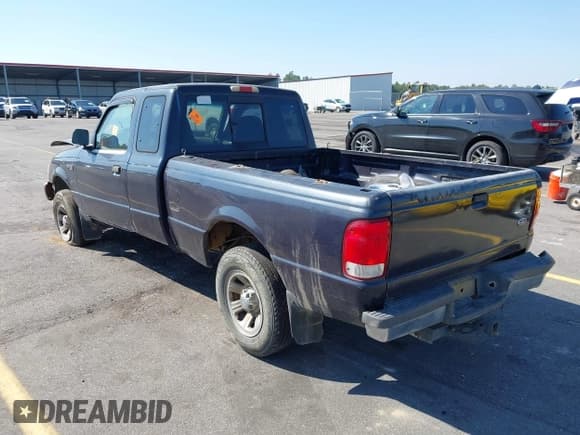 ✅ 2000 Ford Ranger XL • VIN: 1FTYR14V7YTA93923 • Лот: 43257751. Опубликован ранее на IAAI с пробегом 275 609 миль. Бесплатный доступ к архиву аукционных продаж из США и подробный отчёт об истории автомобиля на DreamBid. Изображение 3.